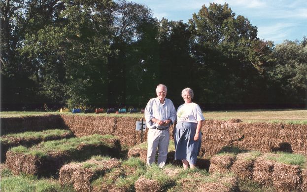 No-Left-Turn Maze, Belvedere Plantation, 1999